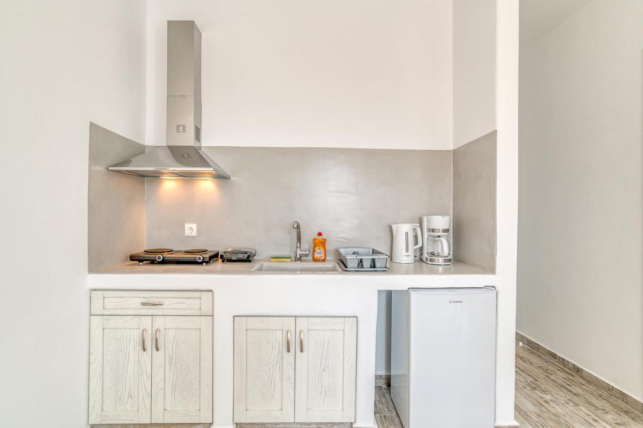 Ippocampos Seaside Serenity - Unwind At Paros Poolside Retreats Alikí エクステリア 写真