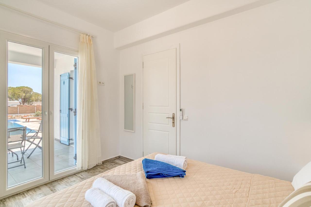 Ippocampos Seaside Serenity - Unwind At Paros Poolside Retreats Alikí エクステリア 写真