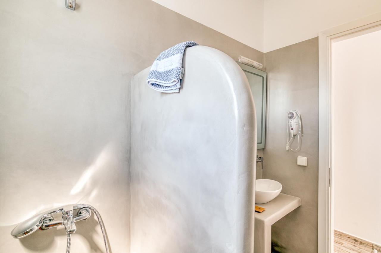 Ippocampos Seaside Serenity - Unwind At Paros Poolside Retreats Alikí エクステリア 写真